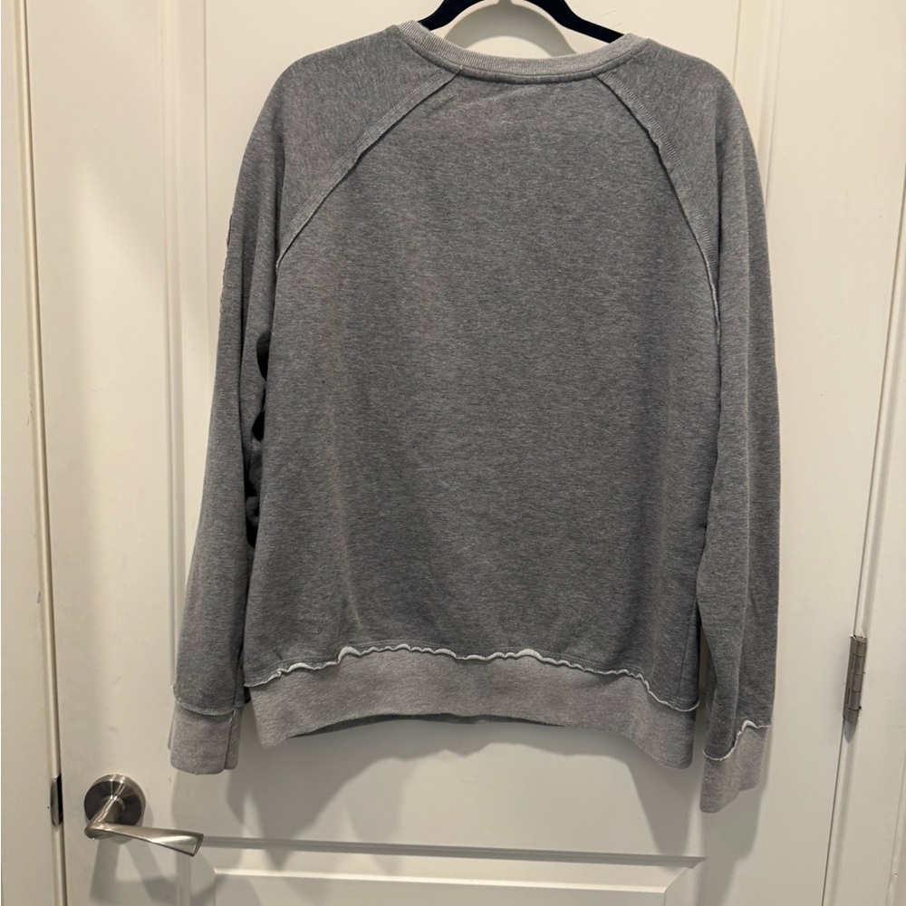 Universal Studios Authentic Gryffindor Sweatshirt… - image 7